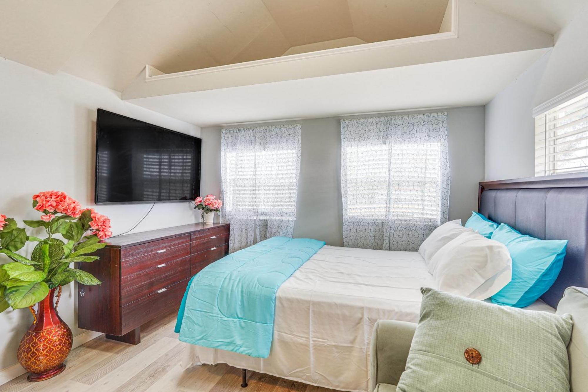 Lakefront Panama City Studio With Hot Tub Access Exterior photo