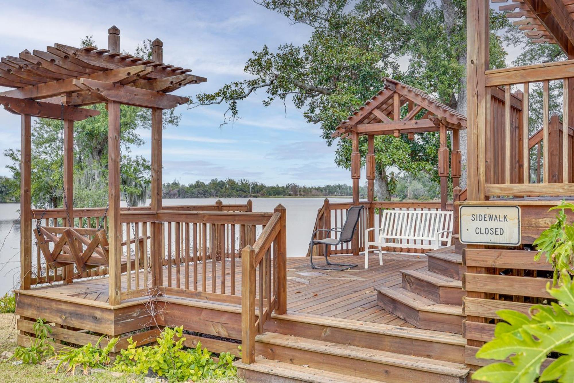 Lakefront Panama City Studio With Hot Tub Access Exterior photo